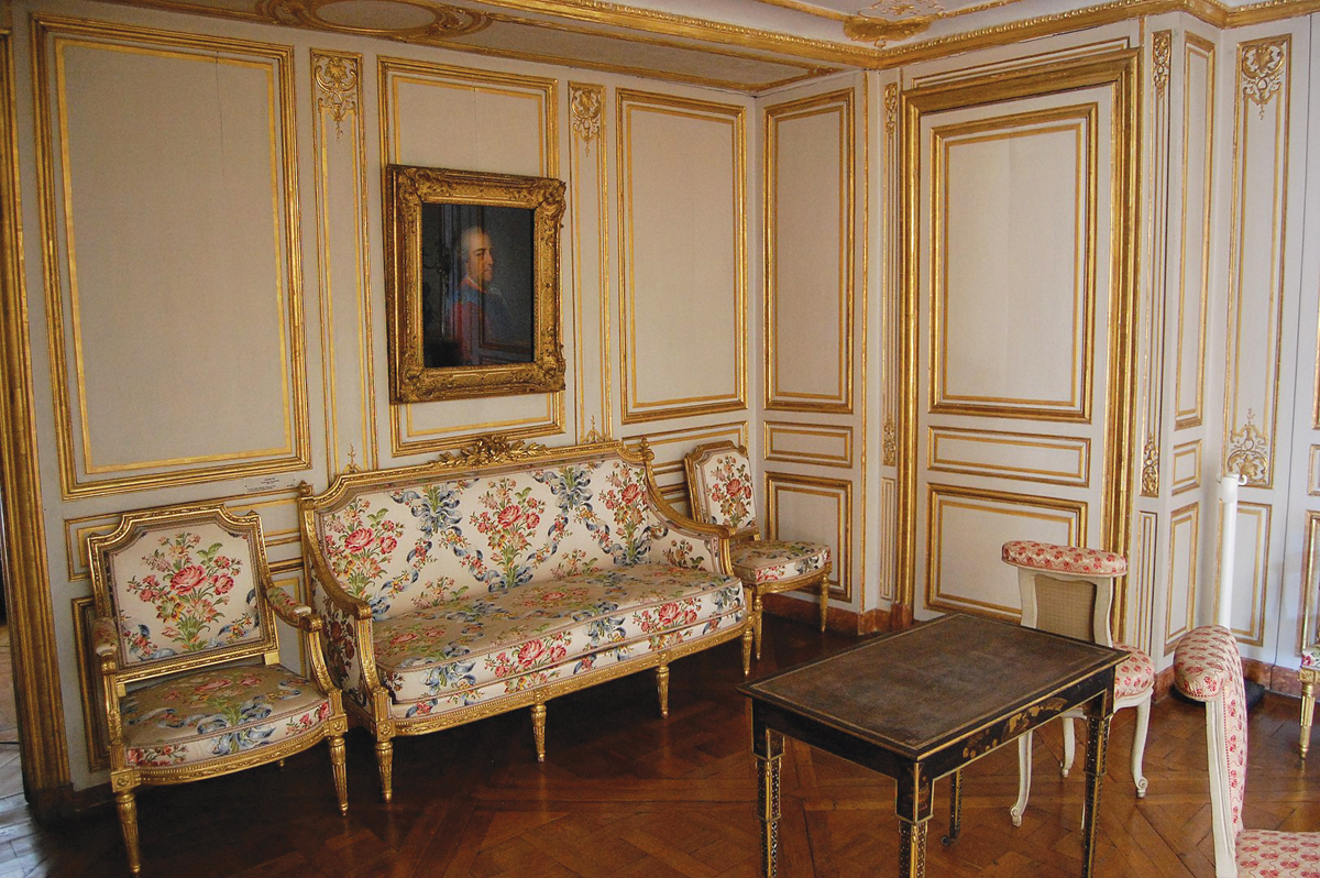 Carolyne Chardac modeled it after Madame du Barry’s 18th-century apartment at Versailles.