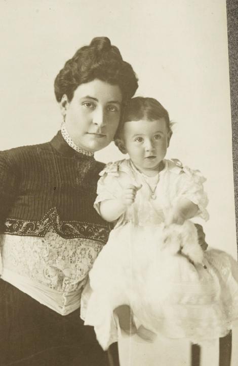 Annie Baruch with her year-old daughter, Belle