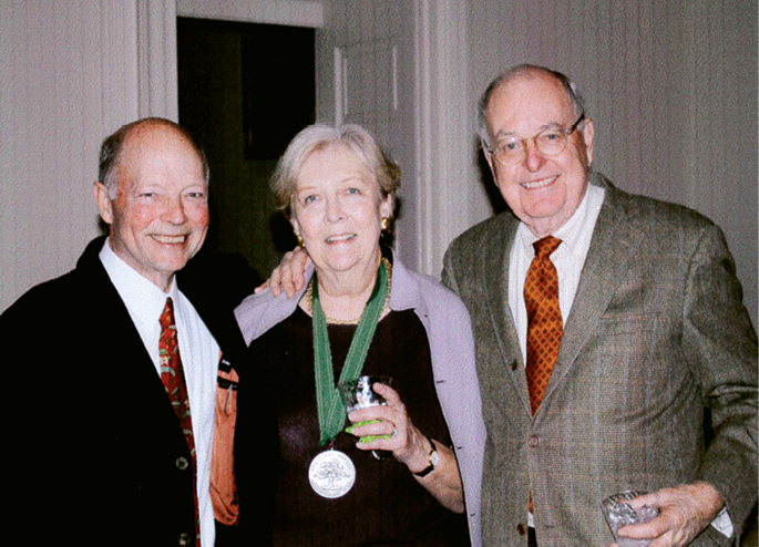 FOUNDER’S FAME: In 2009, Charleston Horticultural Society honored its cofounder Patti (pictured with Edward Crawford and Peter) with its esteemed 1830 Award.