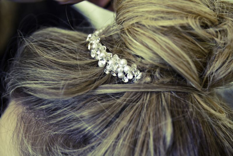 See how Ashley tucked the tiara into Stephanie’s updo? Instant glam without going over the top.