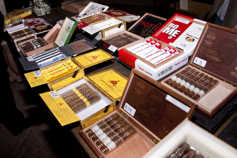 Net proceeds from every cigar sold were donated to the Junior League of Charleston.