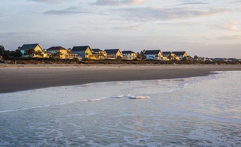 Folly Beach vs Isle of Palms: A Comprehensive Travel Guide