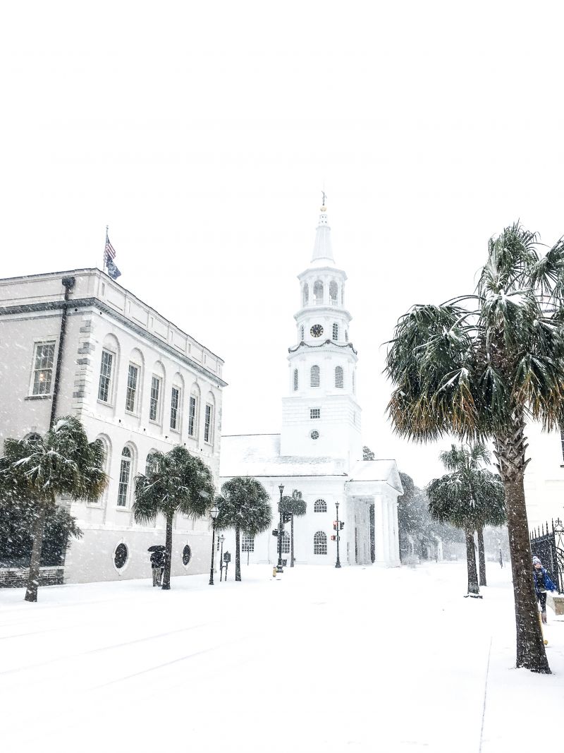 <strong>Four Corners of Law: </strong>Few braved Broad Street while the frozen flakes came down; <em>photograph by Molly Wickham</em>