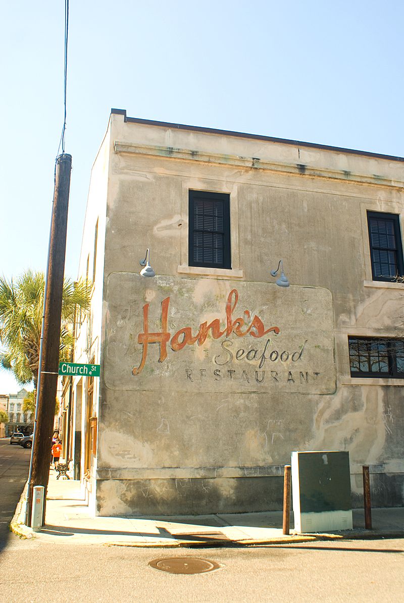 Hank&#039;s Seafood, 10 Hayne St.