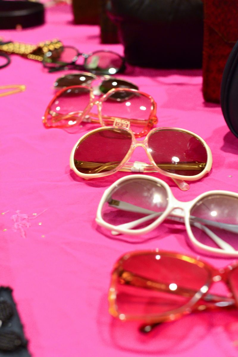 Sunglasses rose in popularity throughout the &#039;40s, &#039;50s, and &#039;60s.