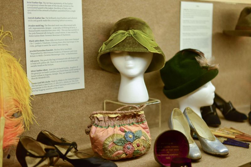 Accessories including hats, clutches, and shoes were also displayed.