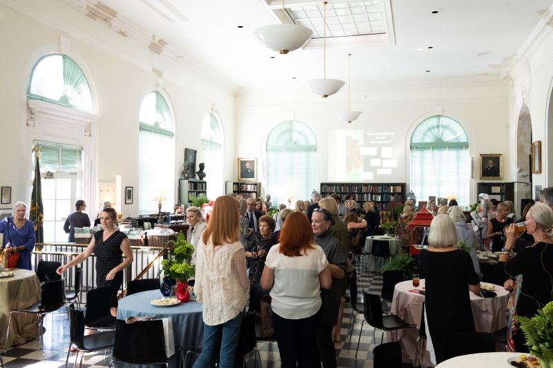 Social hour commenced upon guests’ arrival at the library.
