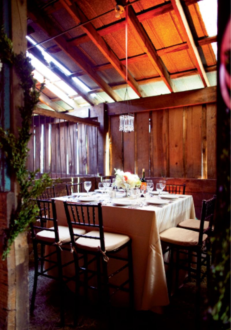 Party of Eight: Stalls became intimate dining rooms for small groups of guests when the long table had filled.